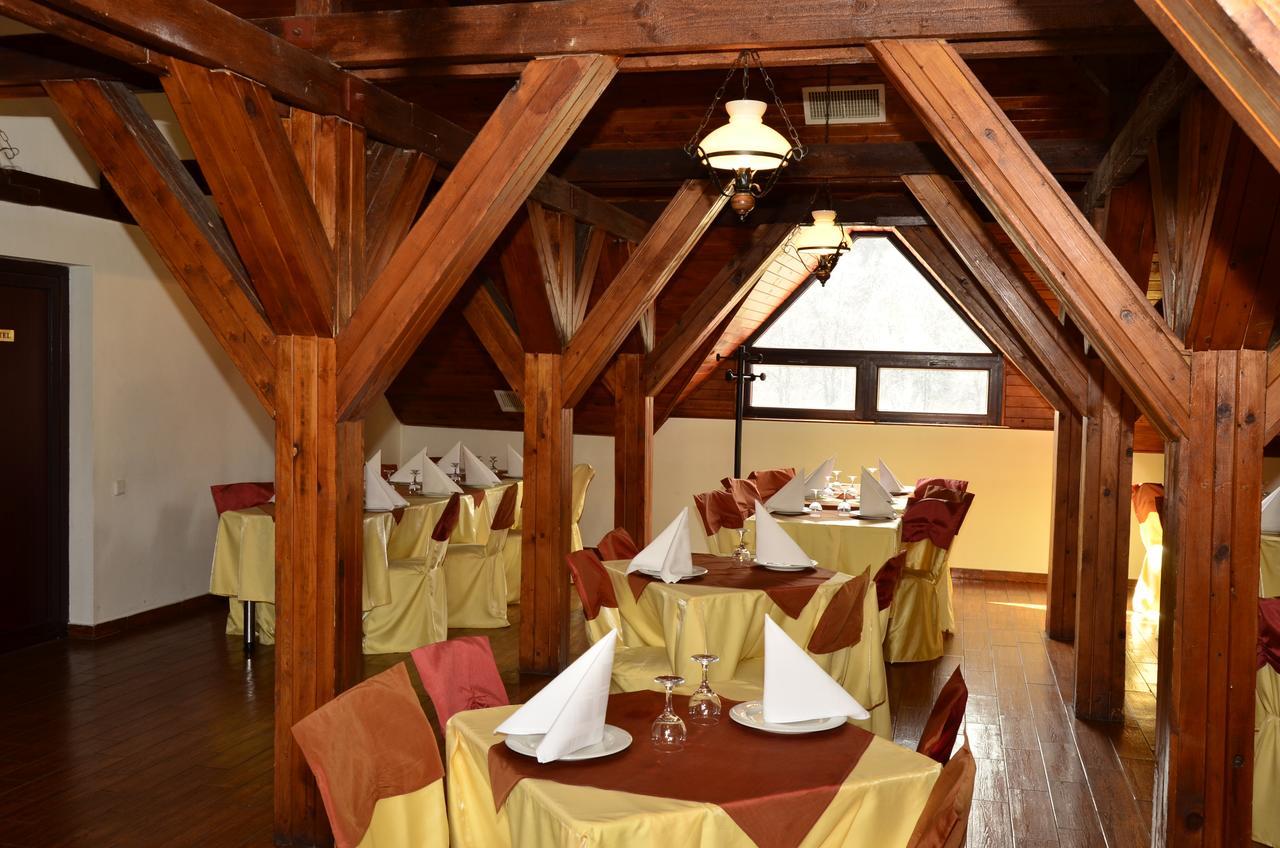 Motel Din Darste Sacele Bagian luar foto